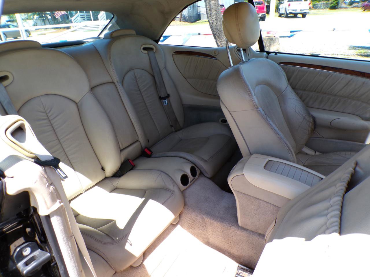 Used 2009 Mercedes-Benz CLK 350 Cabriolet image 19