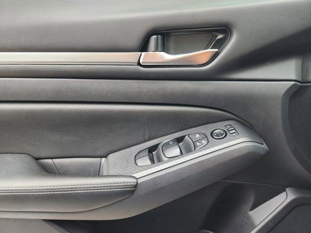Used 2022 Nissan Altima 2.5 SV image 25