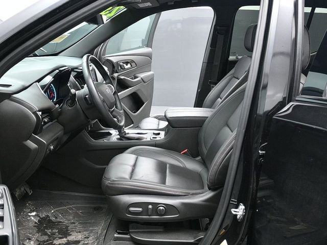 Used 2023 Chevrolet Traverse RS image 18
