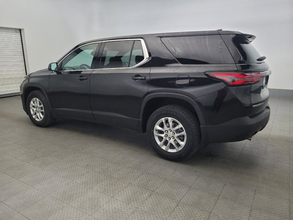 Used 2022 Chevrolet Traverse LS image 3