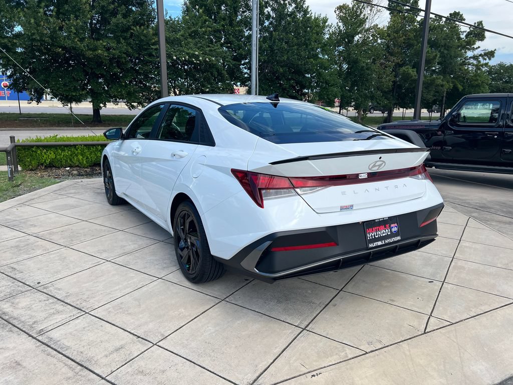 Certified 2026 Hyundai Elantra Sport FWD image 13