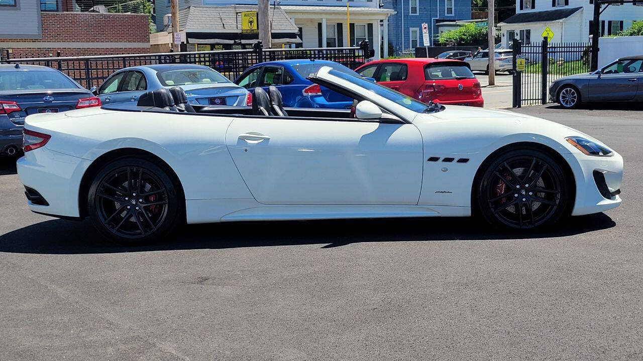 Used 2015 Maserati GranTurismo Sport RWD image 5