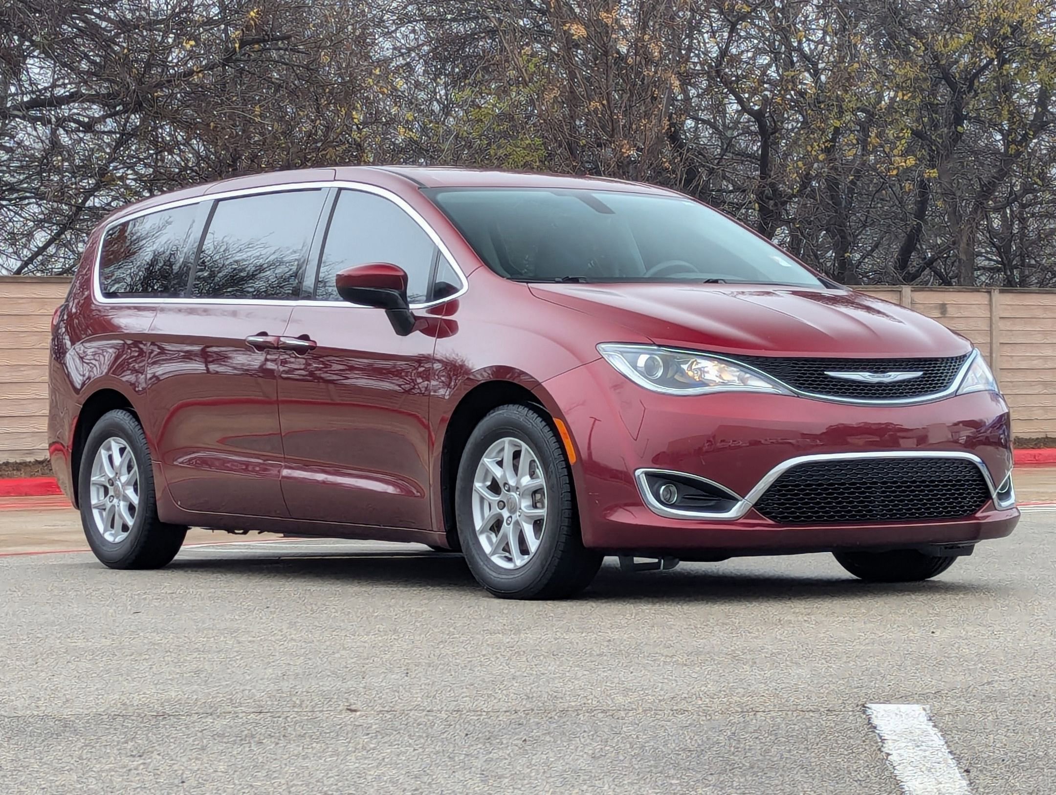 Used 2017 Chrysler Pacifica Touring Plus w/ Security Group video 2