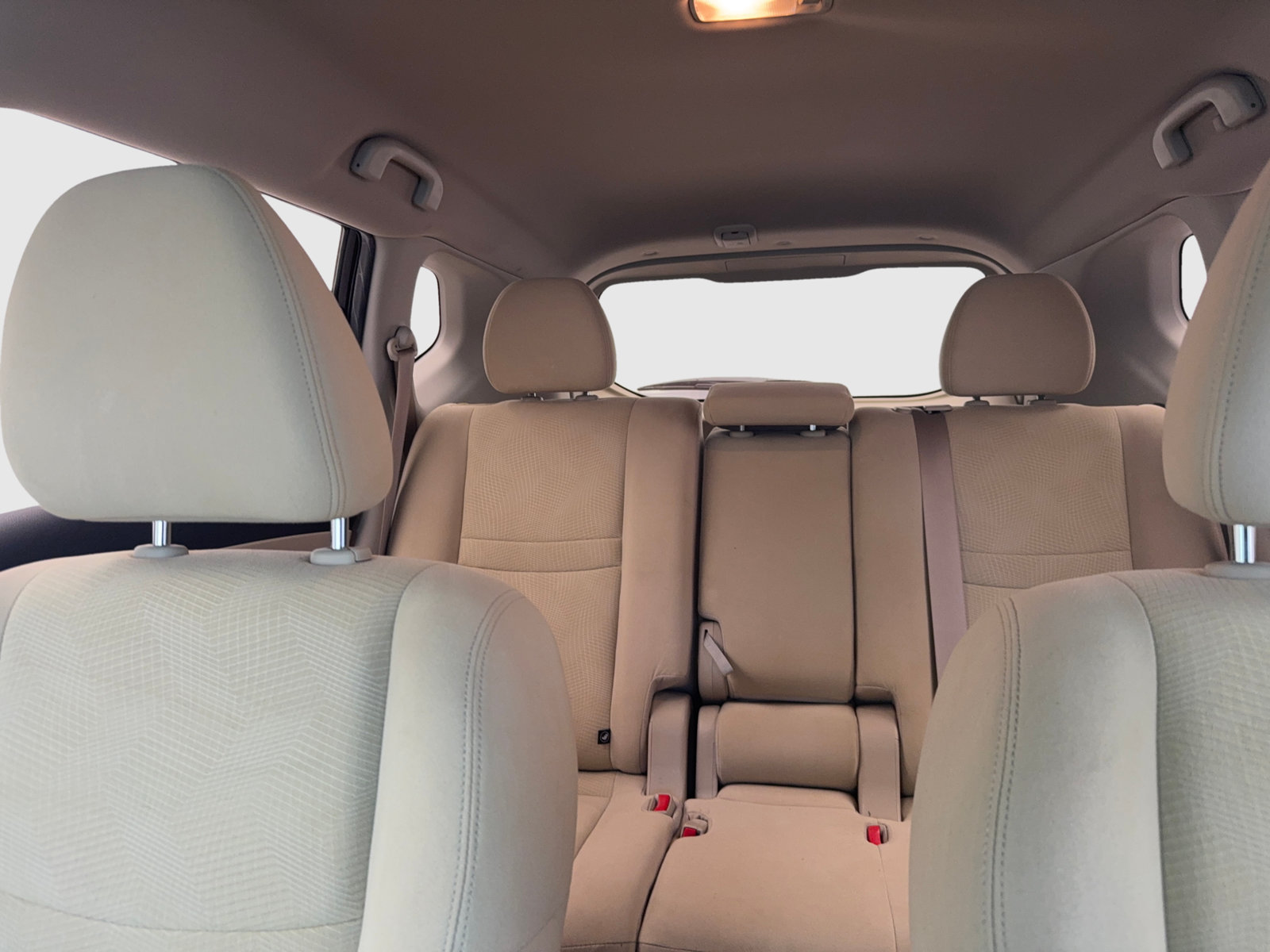Used 2015 Nissan Rogue S FWD image 51