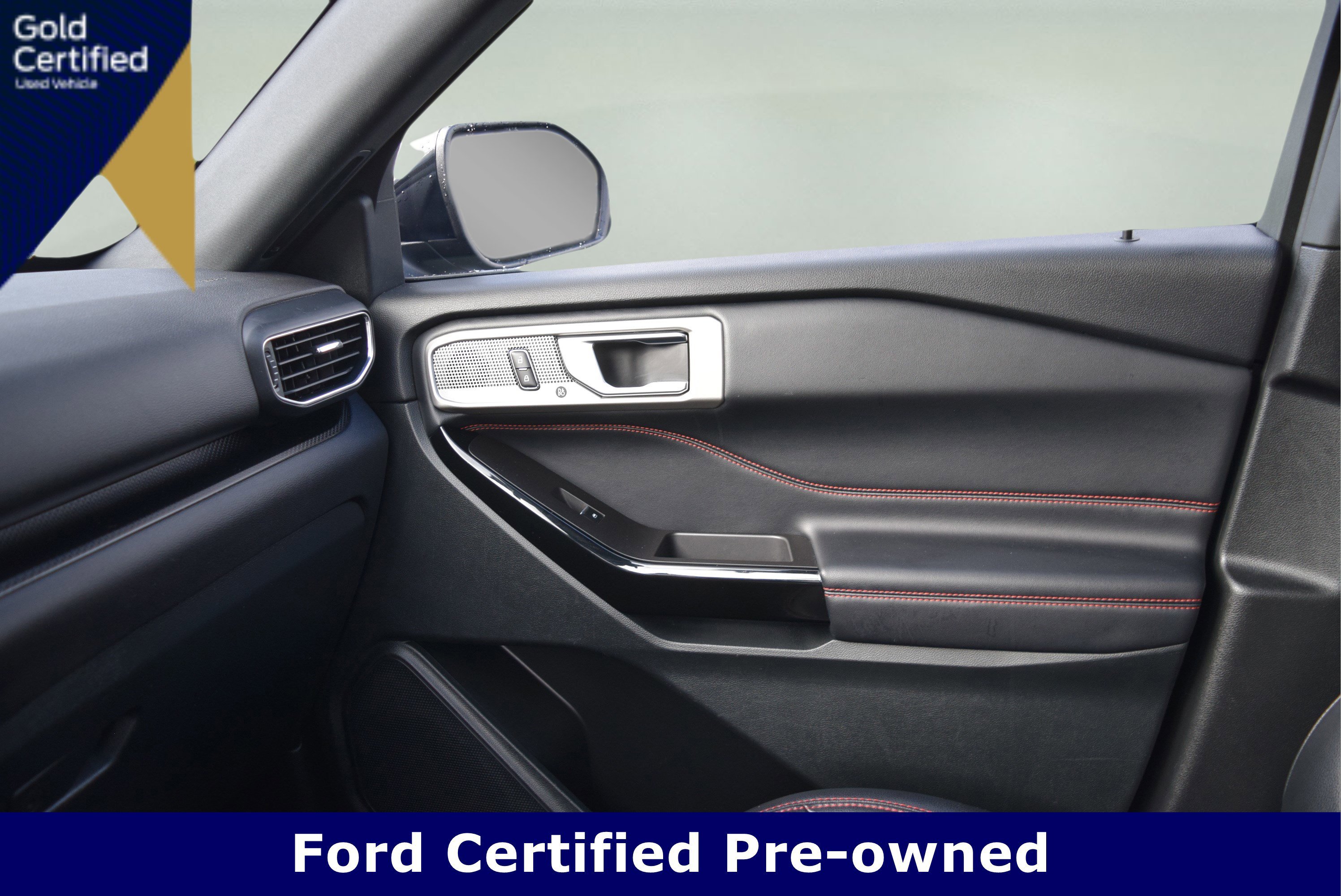 Certified 2024 Ford Explorer ST-Line w/ Class IV Trailer Tow Package image 16