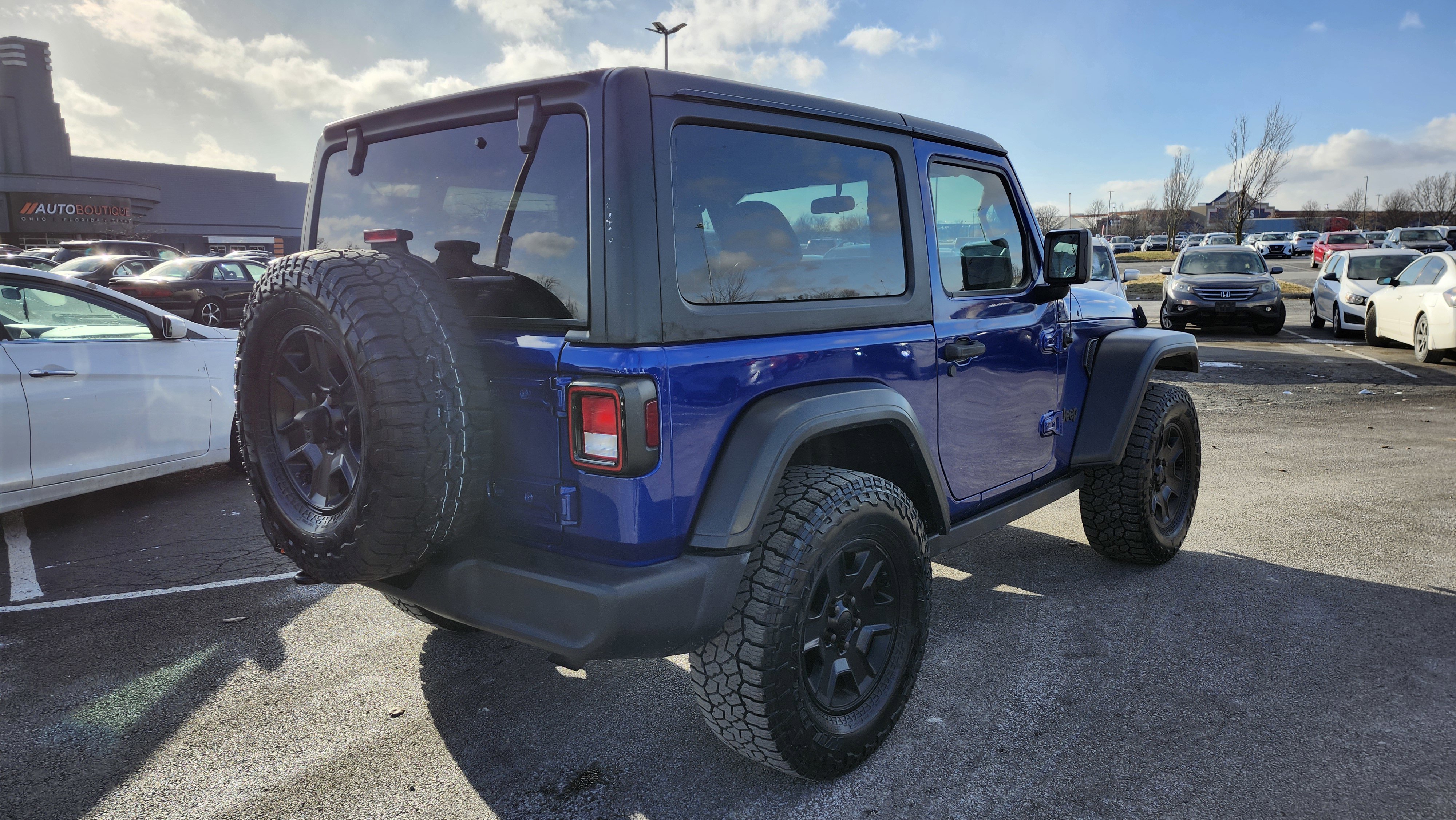Used 2019 Jeep Wrangler Sport S image 9