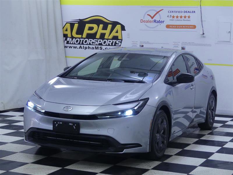 Used 2023 Toyota Prius LE image 3