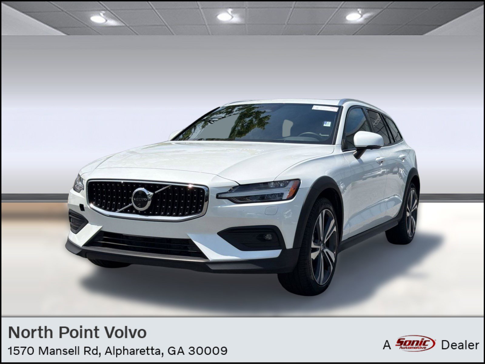 Used 2025 Volvo V60 B5 Cross Country Plus