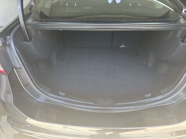 Used 2018 Ford Fusion SE w/ Fusion SE Technology Package FWD image 18