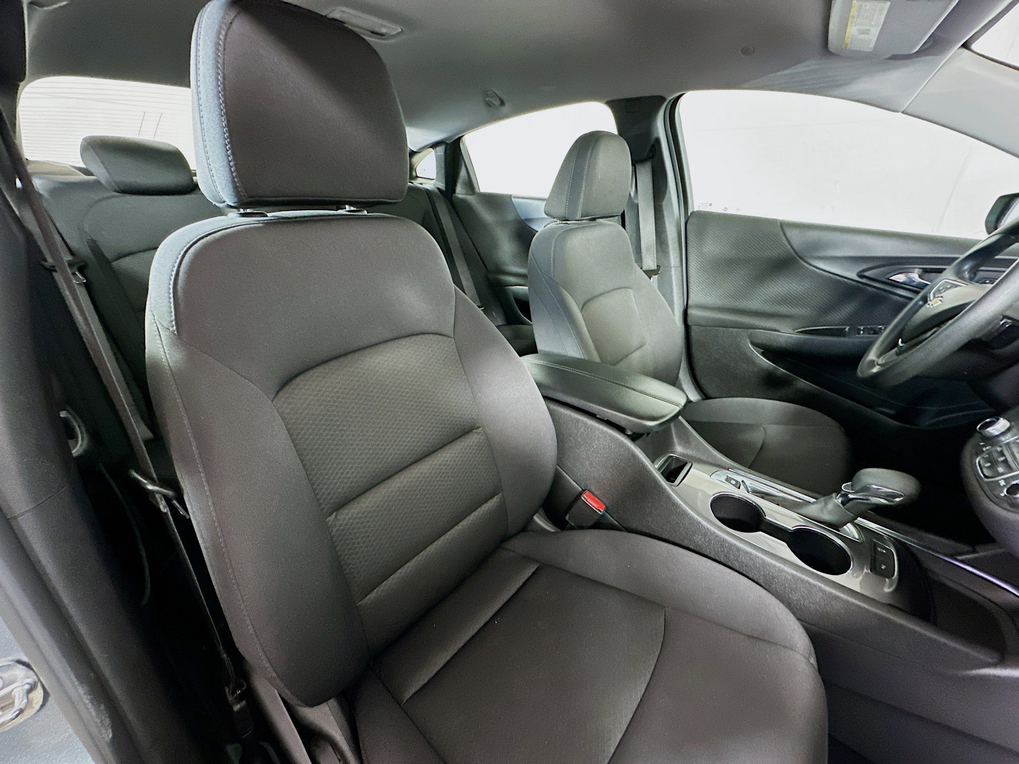 Used 2024 Chevrolet Malibu LT image 25