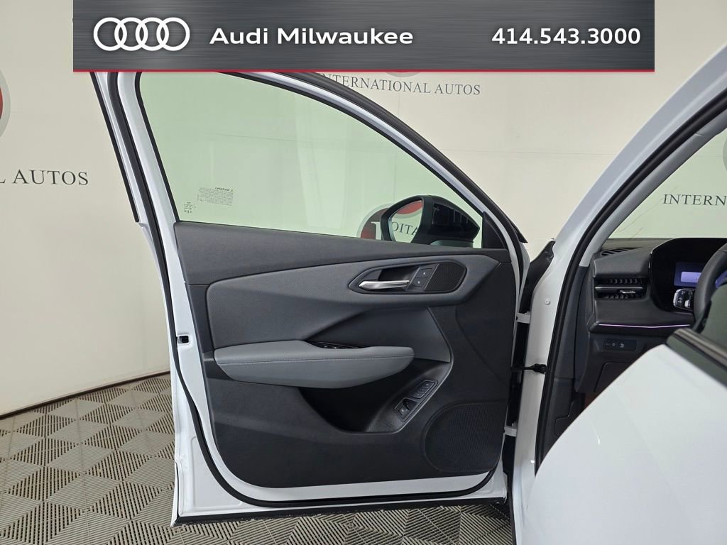 New 2026 Audi Q3 quattro 2.0T AWD/4WD image 13