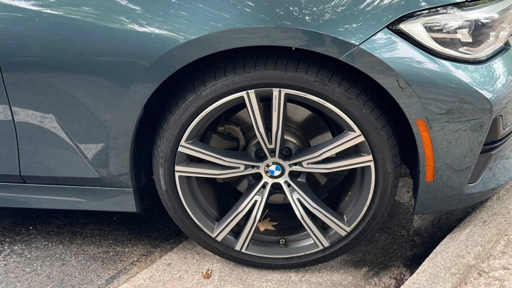 Used 2020 BMW 330i Sedan w/ Convenience Package RWD image 4
