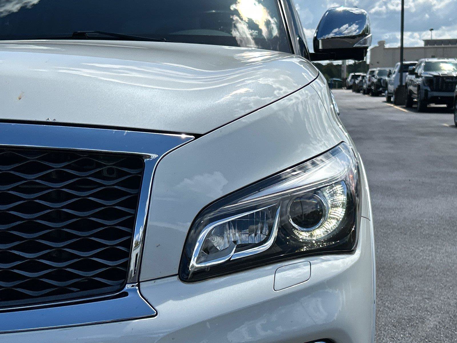 Used 2015 INFINITI QX80 4WD w/ Deluxe Technology Package image 12
