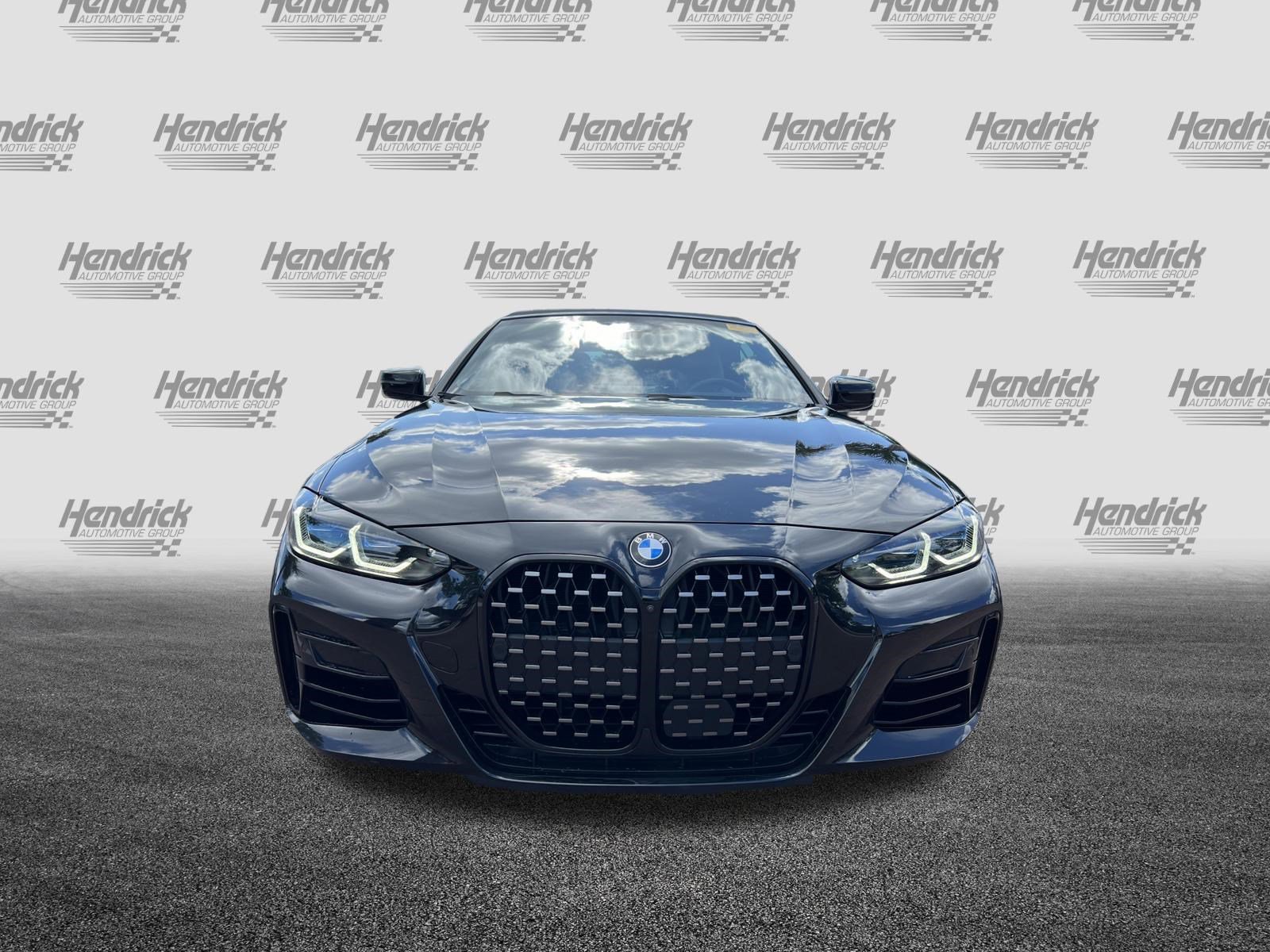 Used 2024 BMW M440i Convertible RWD image 3