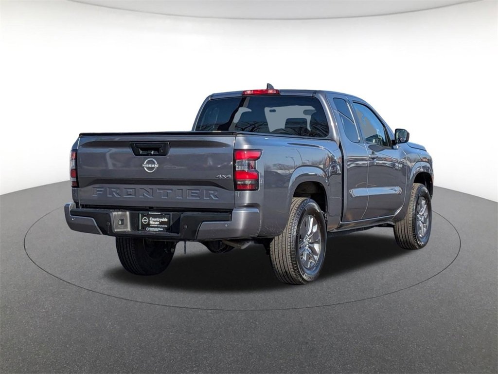 Used 2025 Nissan Frontier SV image 5