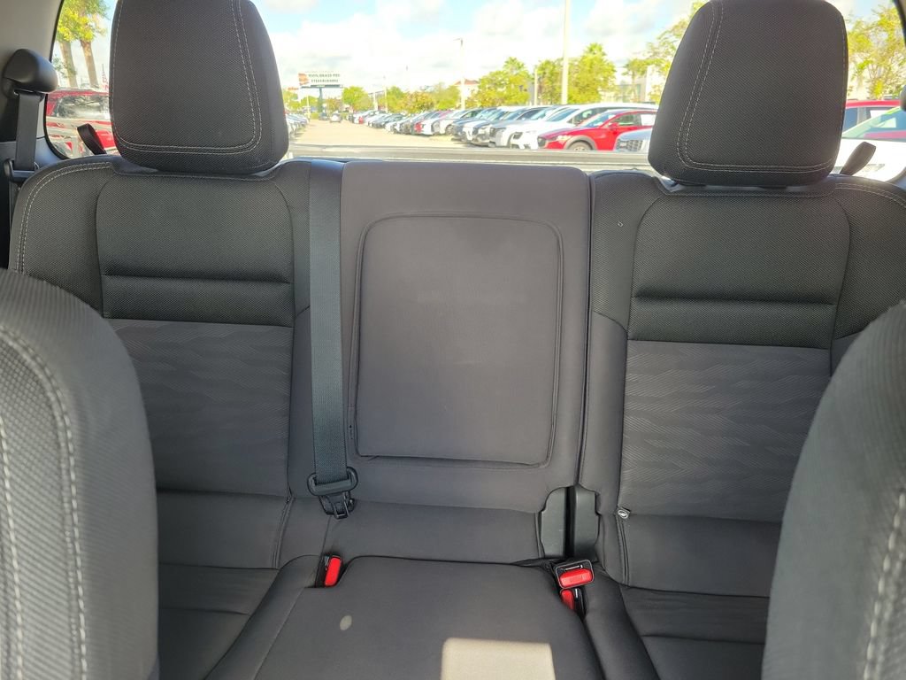 Certified 2024 Nissan Frontier SV RWD image 17