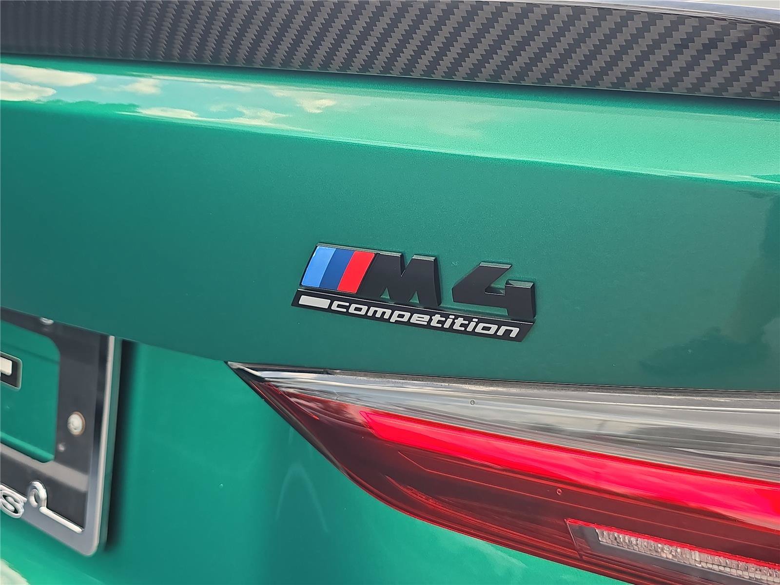 Used 2022 BMW M4 Competition w/ Executive Package RWD image 4
