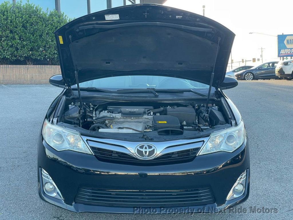 Used 2012 Toyota Camry XLE FWD image 16