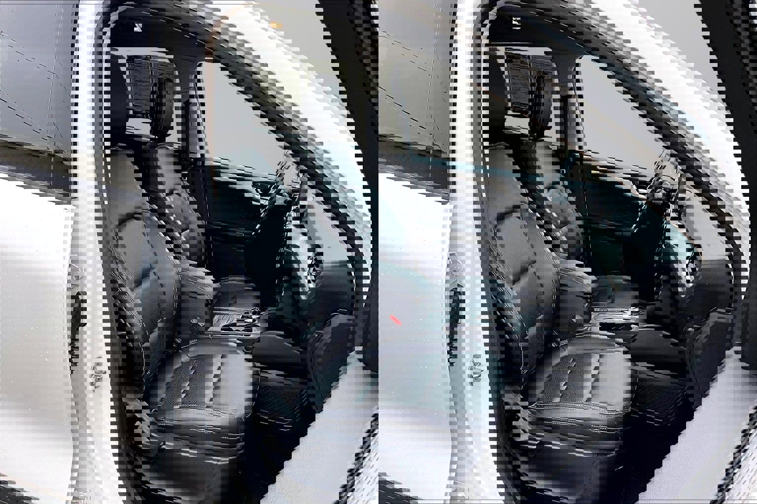 Used 2020 Ford Escape SE Sport image 7