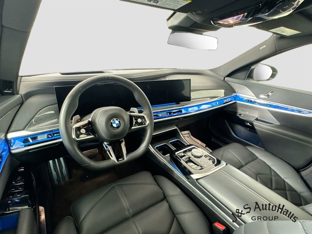 Used 2023 BMW 740i RWD image 29