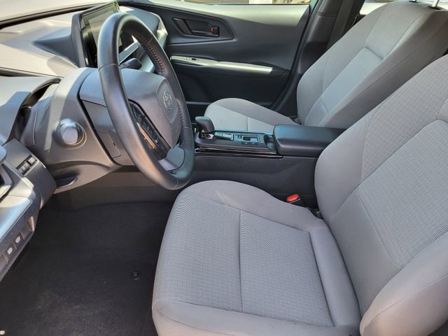 Used 2025 Toyota Prius LE AWD/4WD image 12