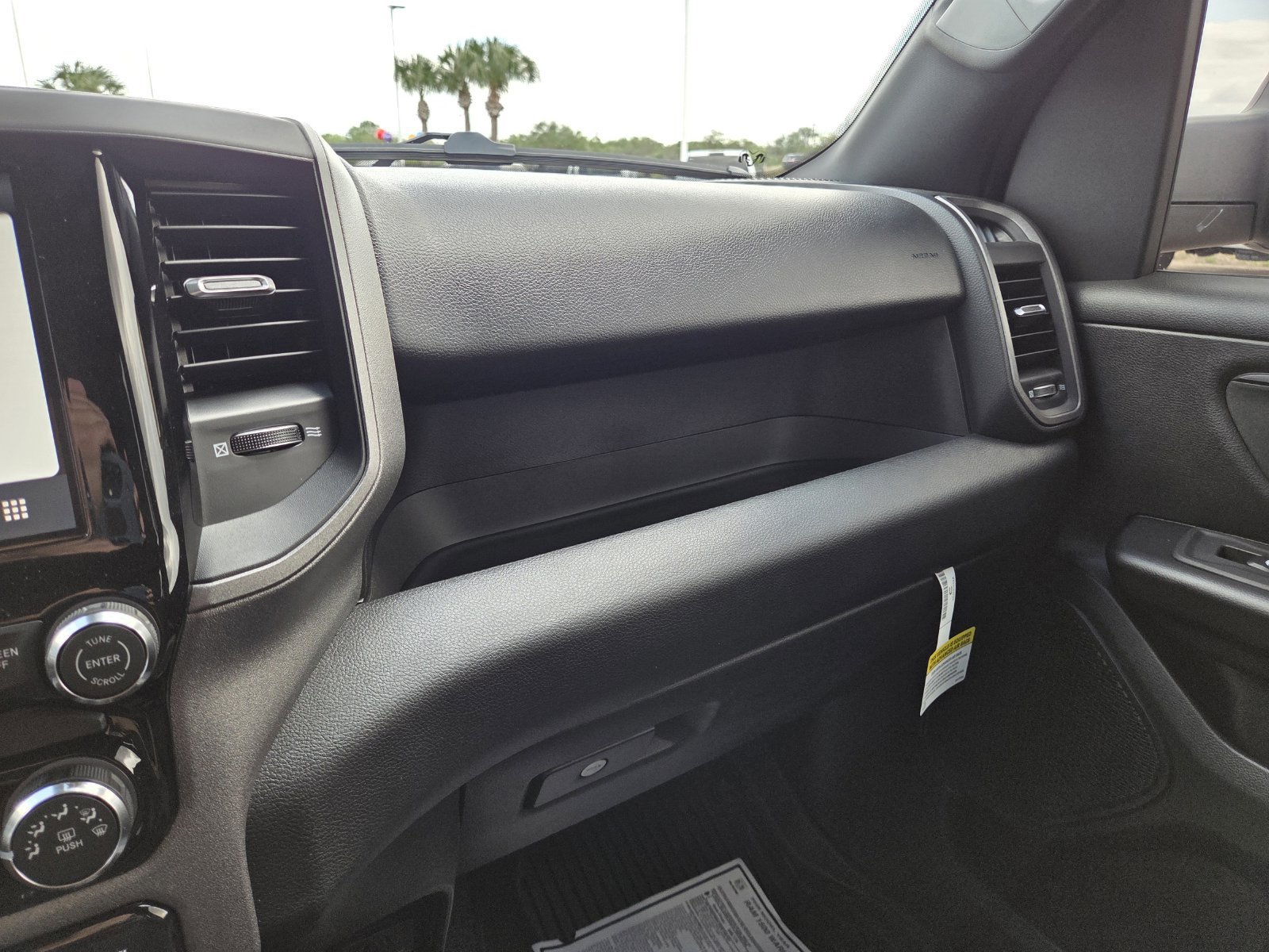 New 2026 RAM 1500 Warlock AWD/4WD image 33