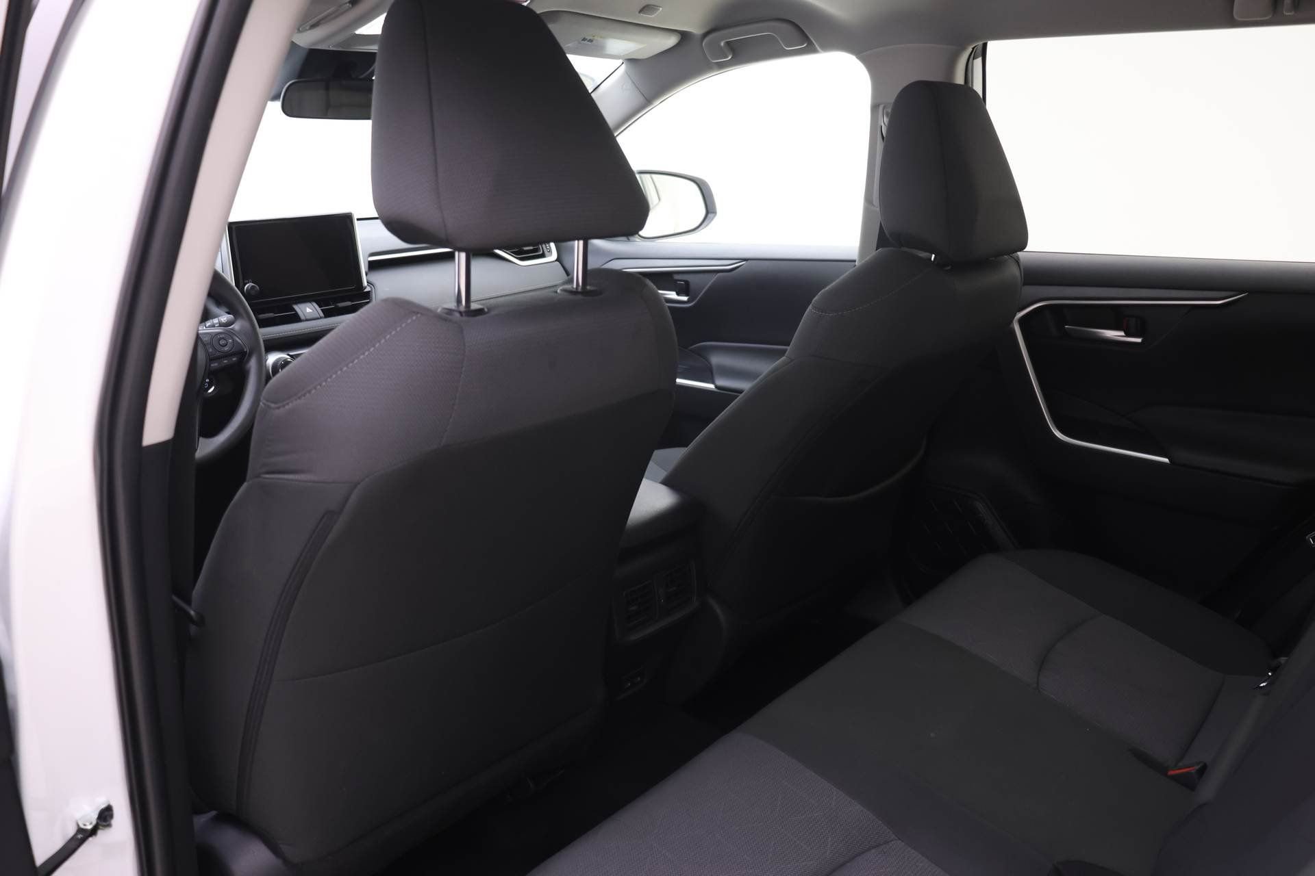 Used 2024 Toyota RAV4 XLE image 10