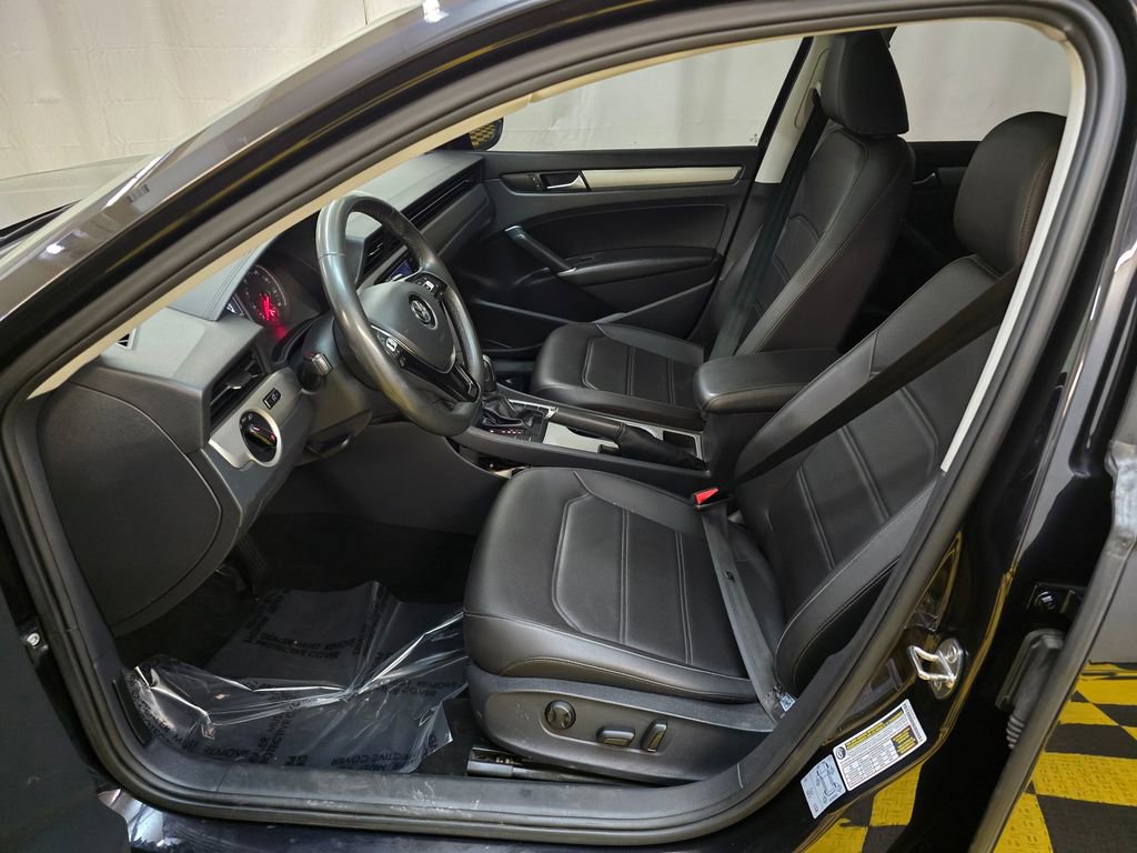 Used 2021 Volkswagen Passat 2.0T SE image 20