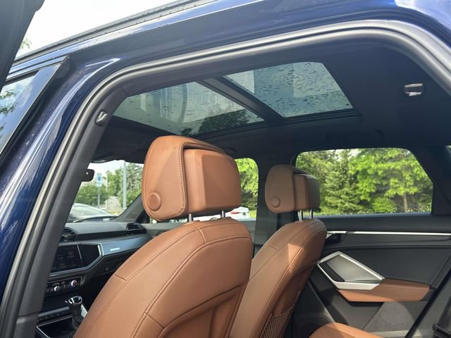 Certified 2025 Audi Q3 2.0T Premium w/ Convenience Plus Package AWD/4WD image 19