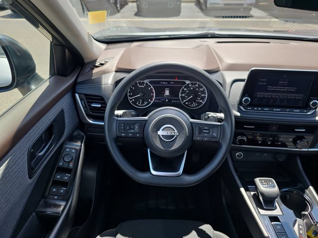 Used 2023 Nissan Rogue S FWD image 14