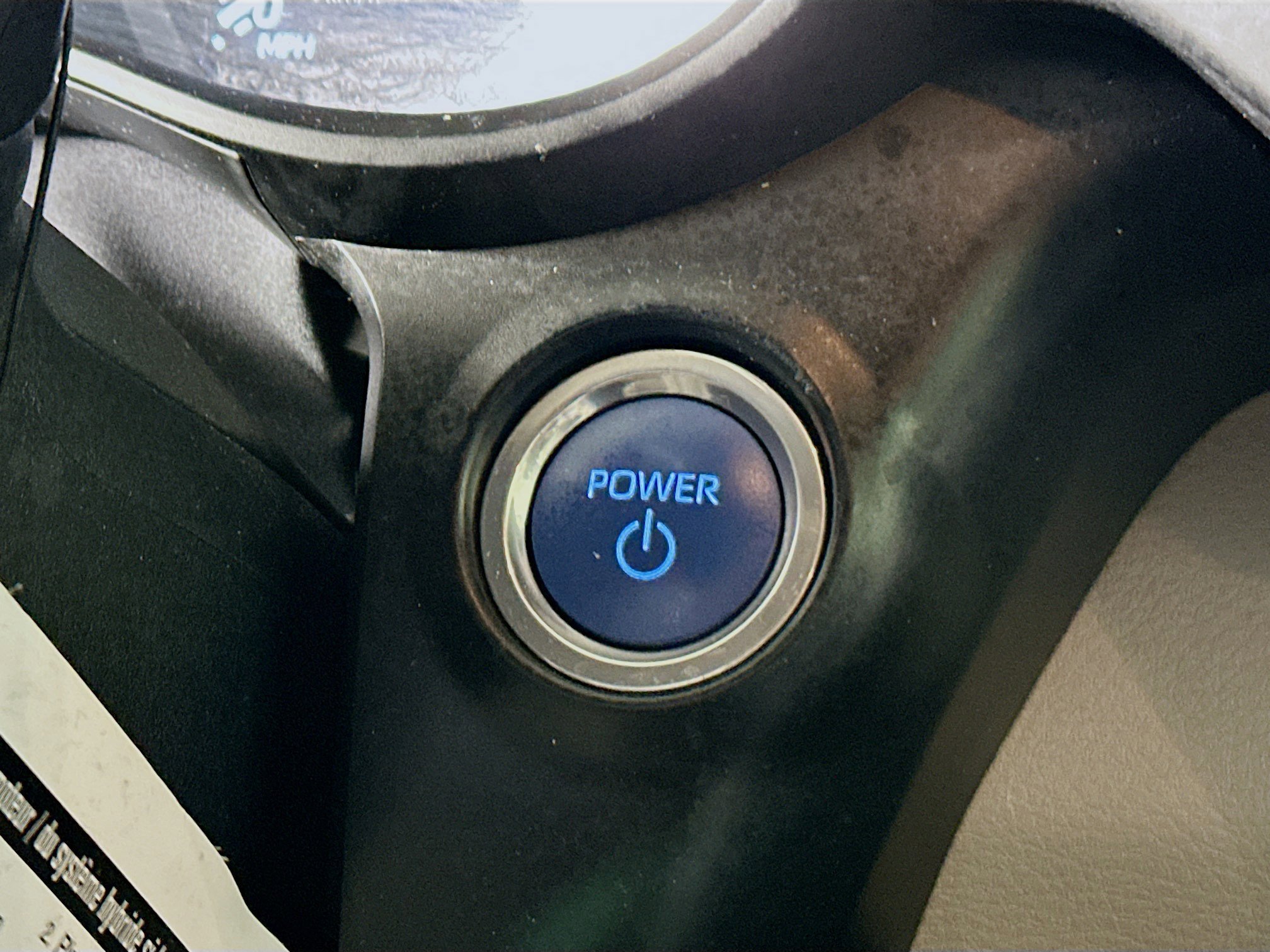 Used 2024 Toyota Sienna XLE FWD image 20