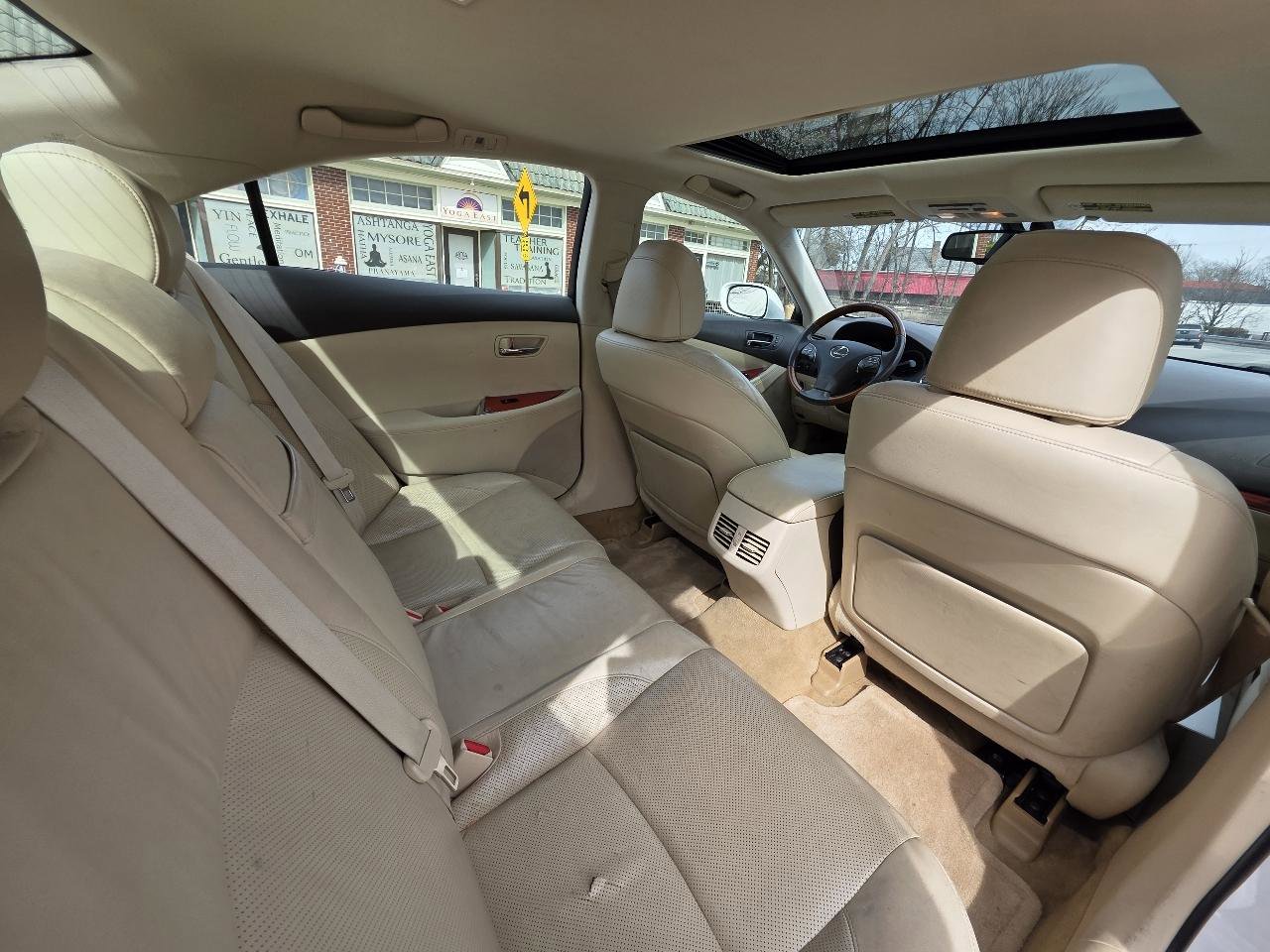 Used 2011 Lexus ES 350 image 7