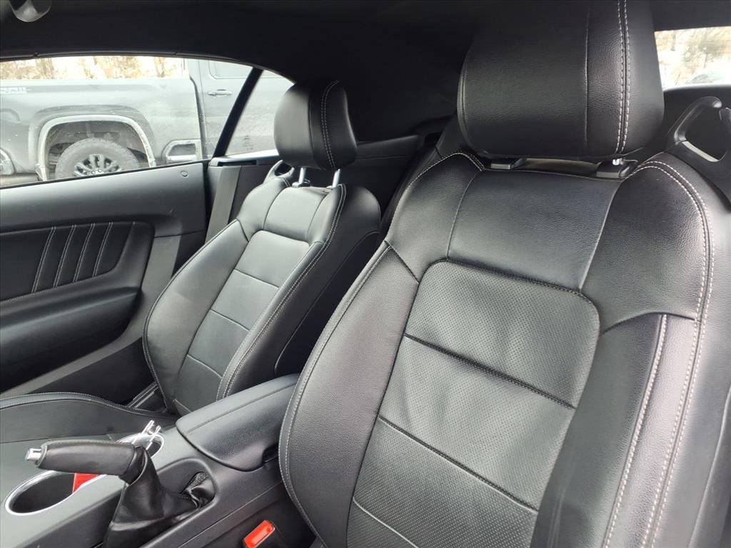 Used 2018 Ford Mustang GT Premium image 13