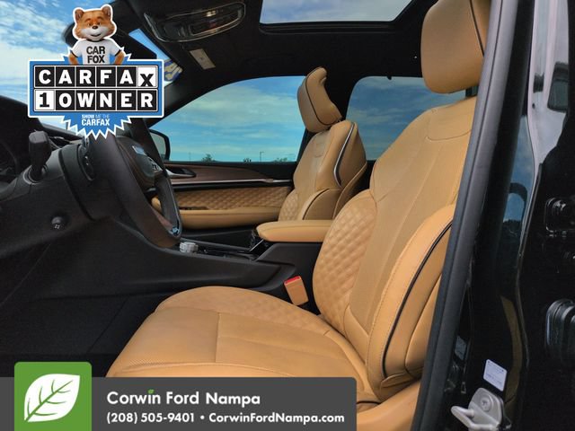 Used 2024 Jeep Grand Cherokee L Summit w/ Advanced Protech Group IV AWD/4WD image 23