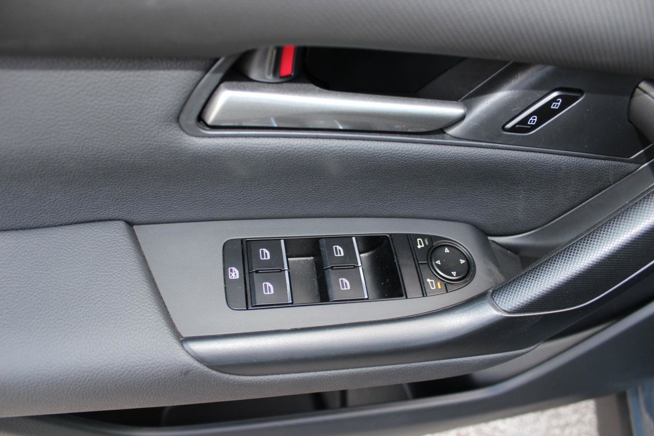 Used 2025 MAZDA CX-50 AWD 2.5 S w/ Preferred Package image 13