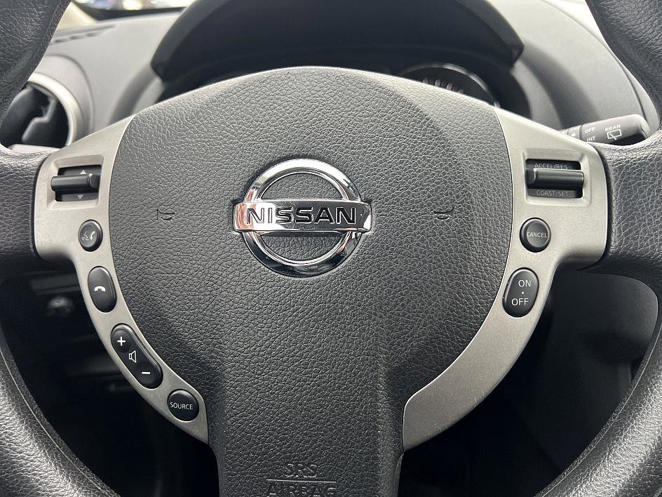 Used 2012 Nissan Rogue SV w/ Premium Pkg image 19