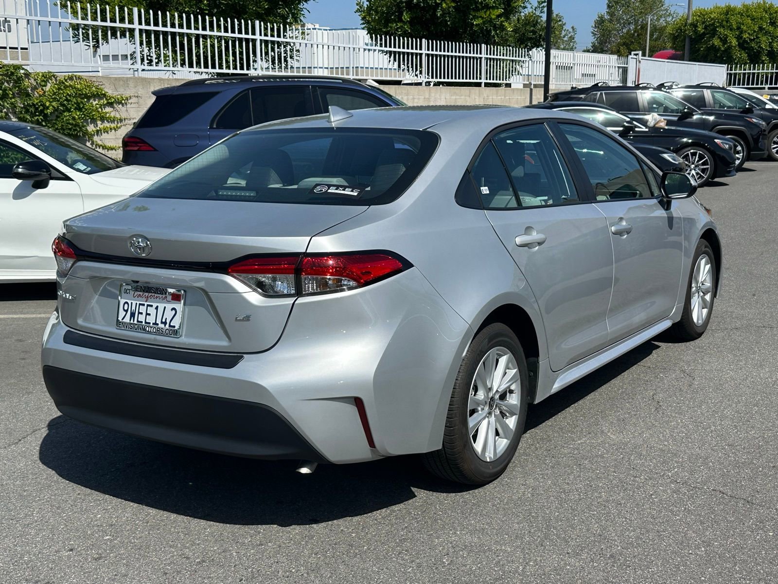 Used 2026 Toyota Corolla LE w/ LE Premium Package image 5