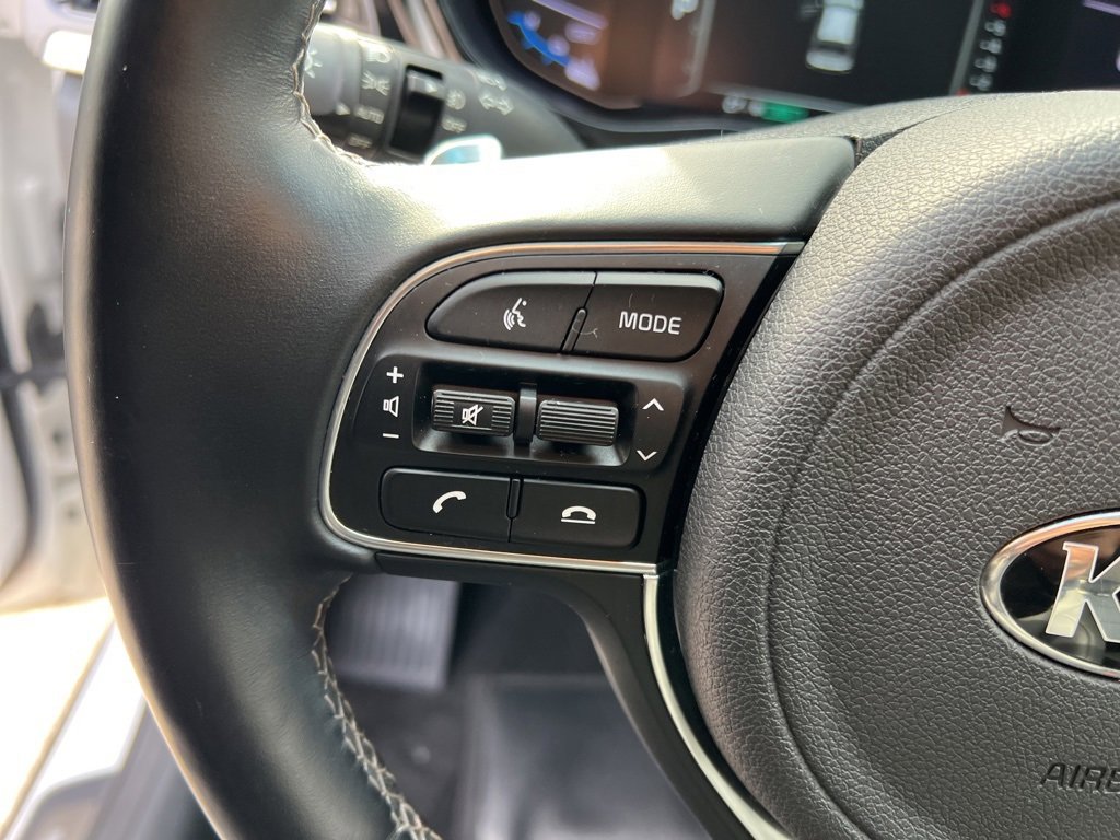 Certified 2020 Kia Niro EX Premium image 13