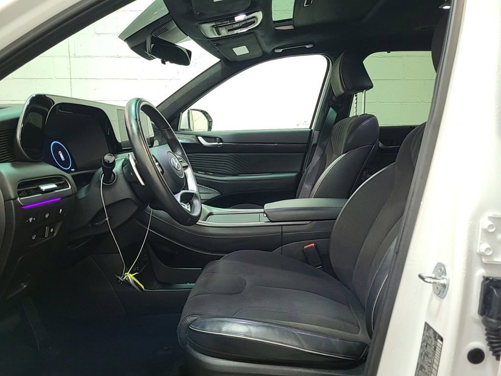 Used 2025 Hyundai Palisade Calligraphy image 8