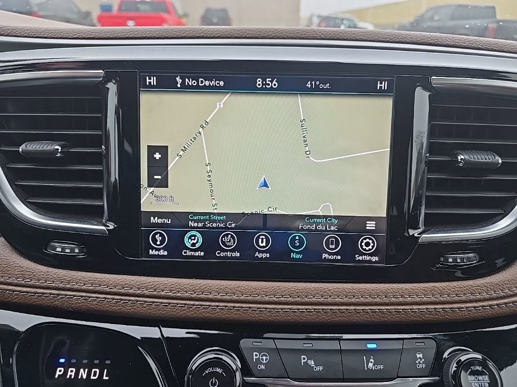 Used 2020 Chrysler Pacifica Limited w/ Advanced Safetytec Group FWD image 20