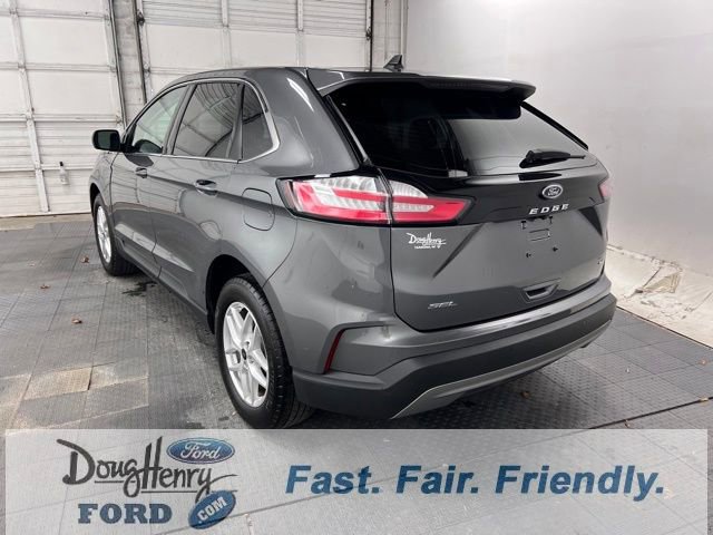 Used 2024 Ford Edge SEL image 7