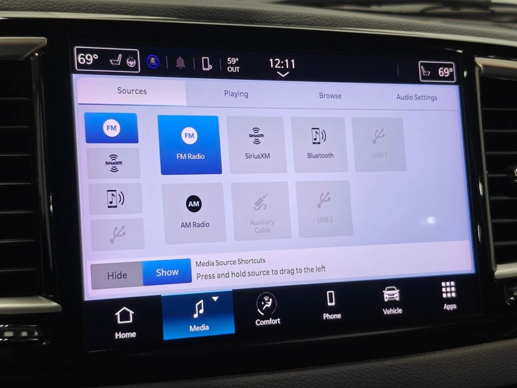 Used 2024 Chrysler Pacifica Touring-L image 38