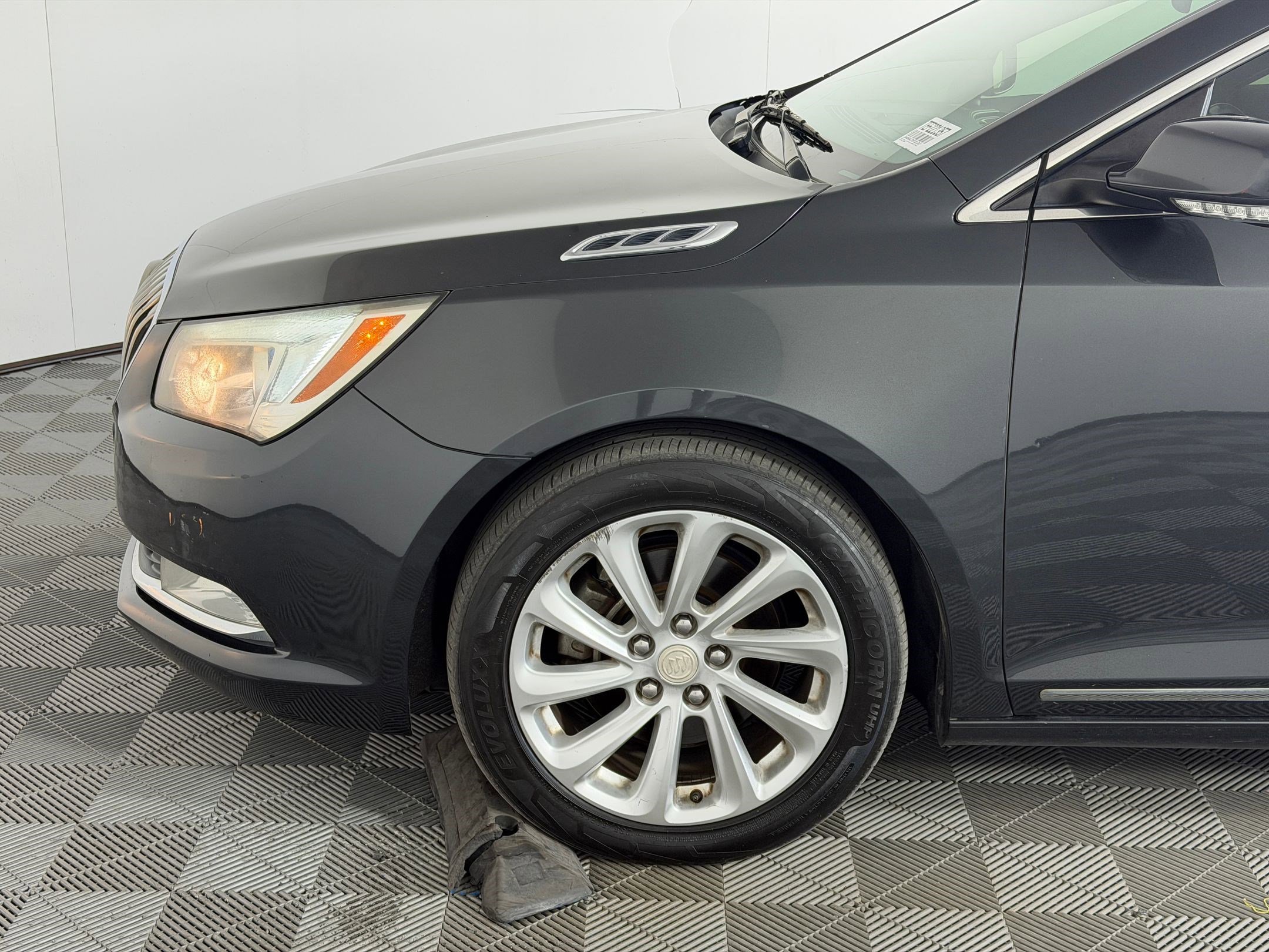 Used 2014 Buick LaCrosse Leather FWD image 11