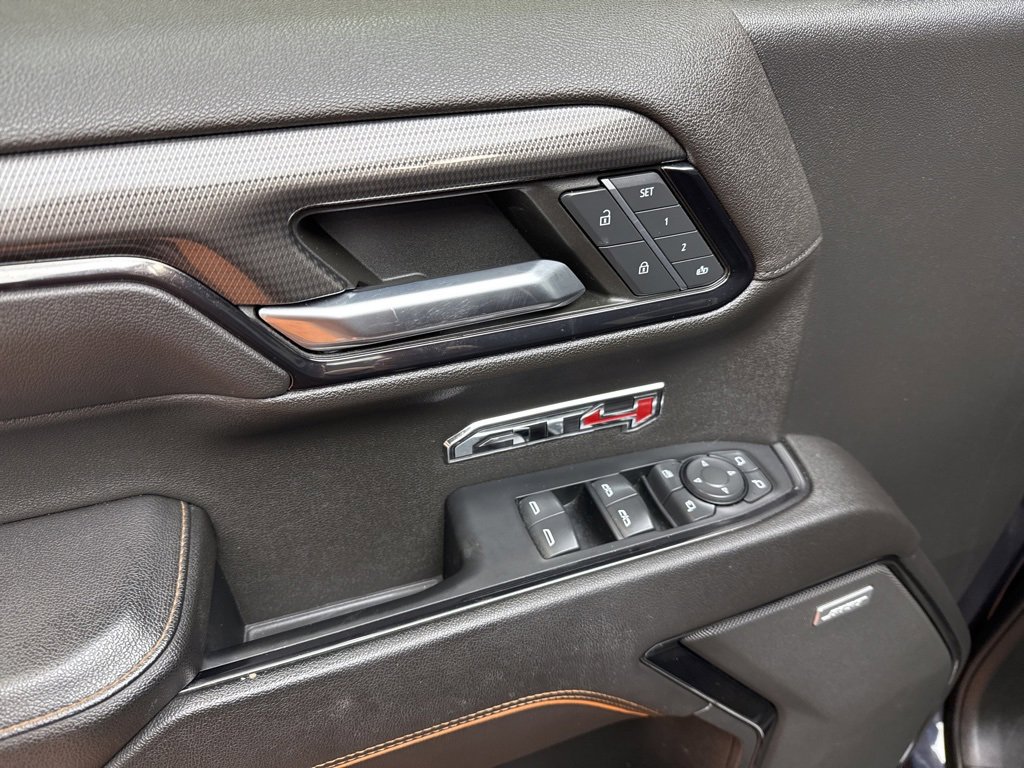 Used 2022 GMC Sierra 1500 AT4 w/ Technology Package image 22