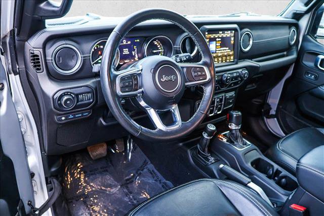 Used 2022 Jeep Wrangler Unlimited Sahara w/ Cold Weather Group image 10