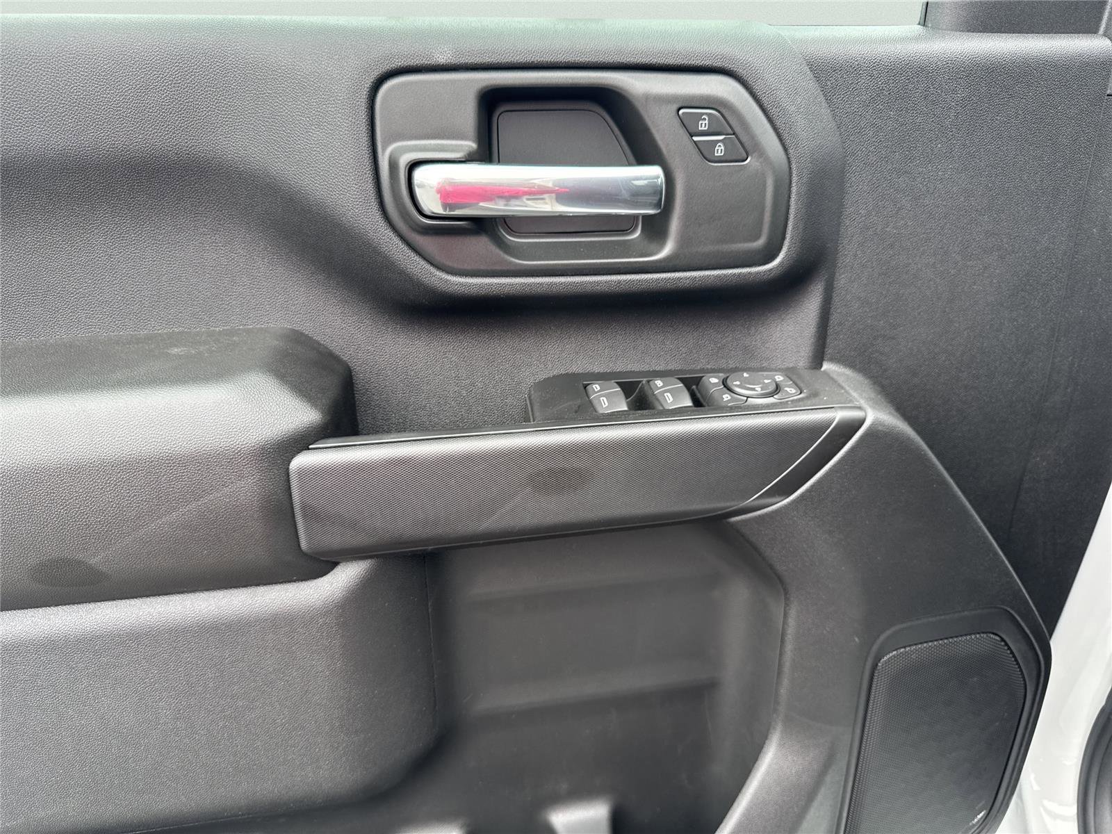 New 2026 Chevrolet Silverado 2500 Custom w/ Custom Value Package image 30