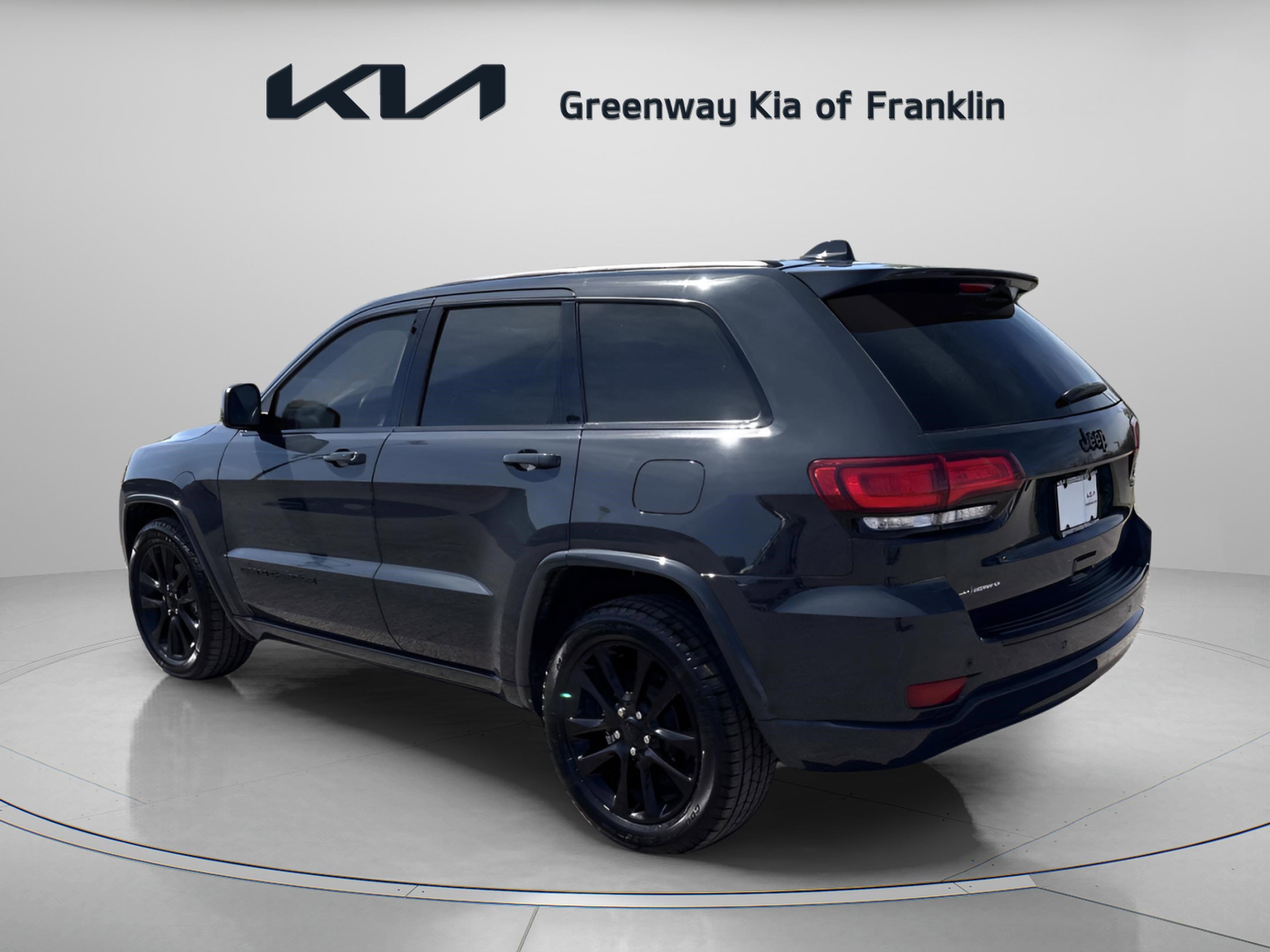 Used 2018 Jeep Grand Cherokee Altitude image 5