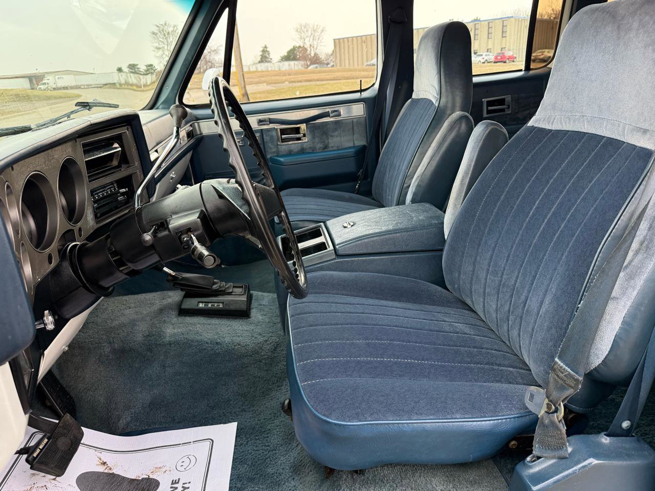 Used 1987 GMC Suburban 4WD image 16