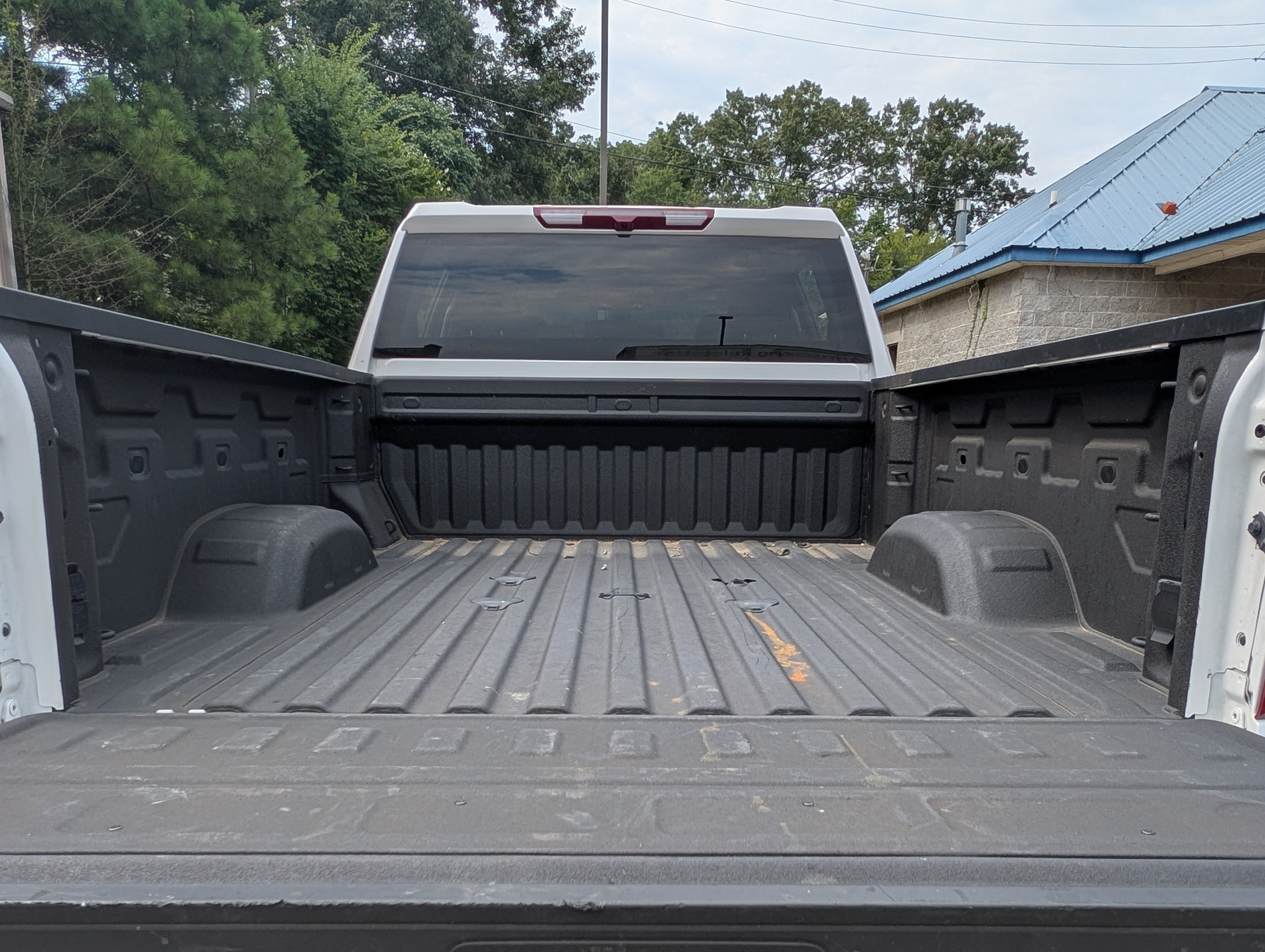 Used 2023 Chevrolet Silverado 2500 Custom w/ Custom Value Package AWD/4WD image 18