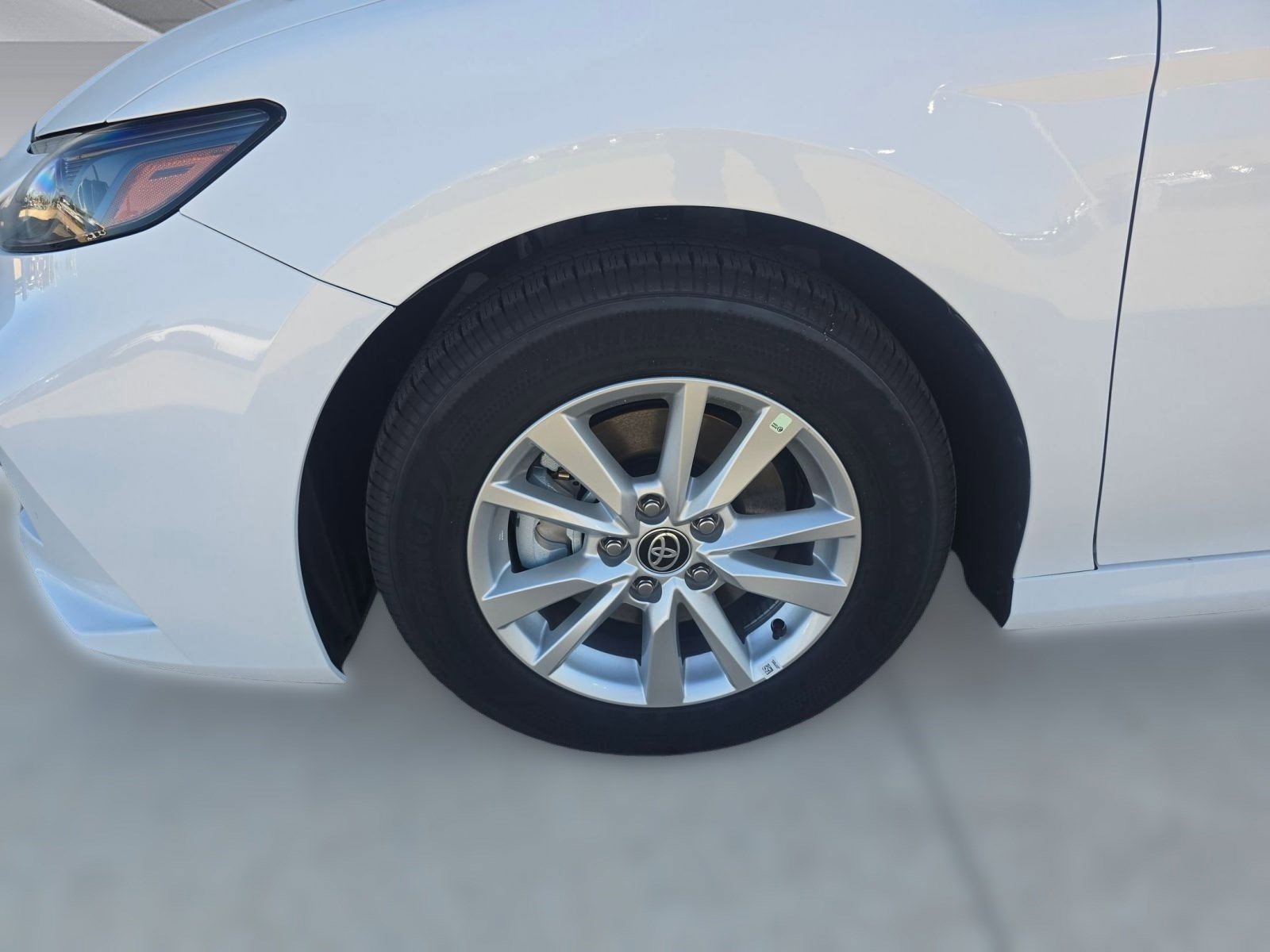 Used 2026 Toyota Camry LE w/ Convenience Package FWD image 11